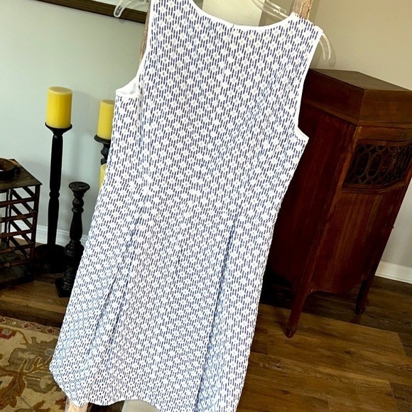 Women's Brooks Brothers Sleeveless Pleated Eyelet Cotton Striped Dress sz 10P - Picture 7 of 8